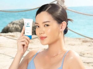 Upgrade Formula Khusus Kulit Berminyak, YOU Luncurkan Sunscreen Sunbrella Triple UV Elixir