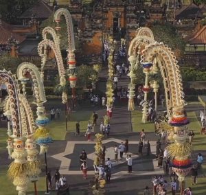 Ratusan Penjor dari 122 Desa Adat di Badung Dilombakan Serangkaian HUT Mangupura