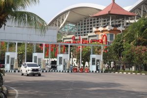 Bandara Ngurah Rai Terapkan Pembayaran Parkir Non Tunai Secara Mandiri, Mulai 1 Desember
