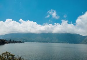 Libur Lebaran, Nikmati Sejuknya Udara dengan Panorama Alam Bedugul
