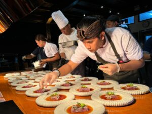 “Ambil Alih” 69 Bar & Resto, Chef Fahmi dan Chef Anna Hadirkan Menu Eksklusif 5 Hidangan Japanese