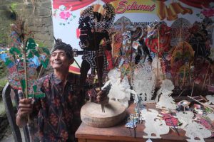 Kerajinan Wayang Kulit Manik Art Collection Diminati Mancanegara